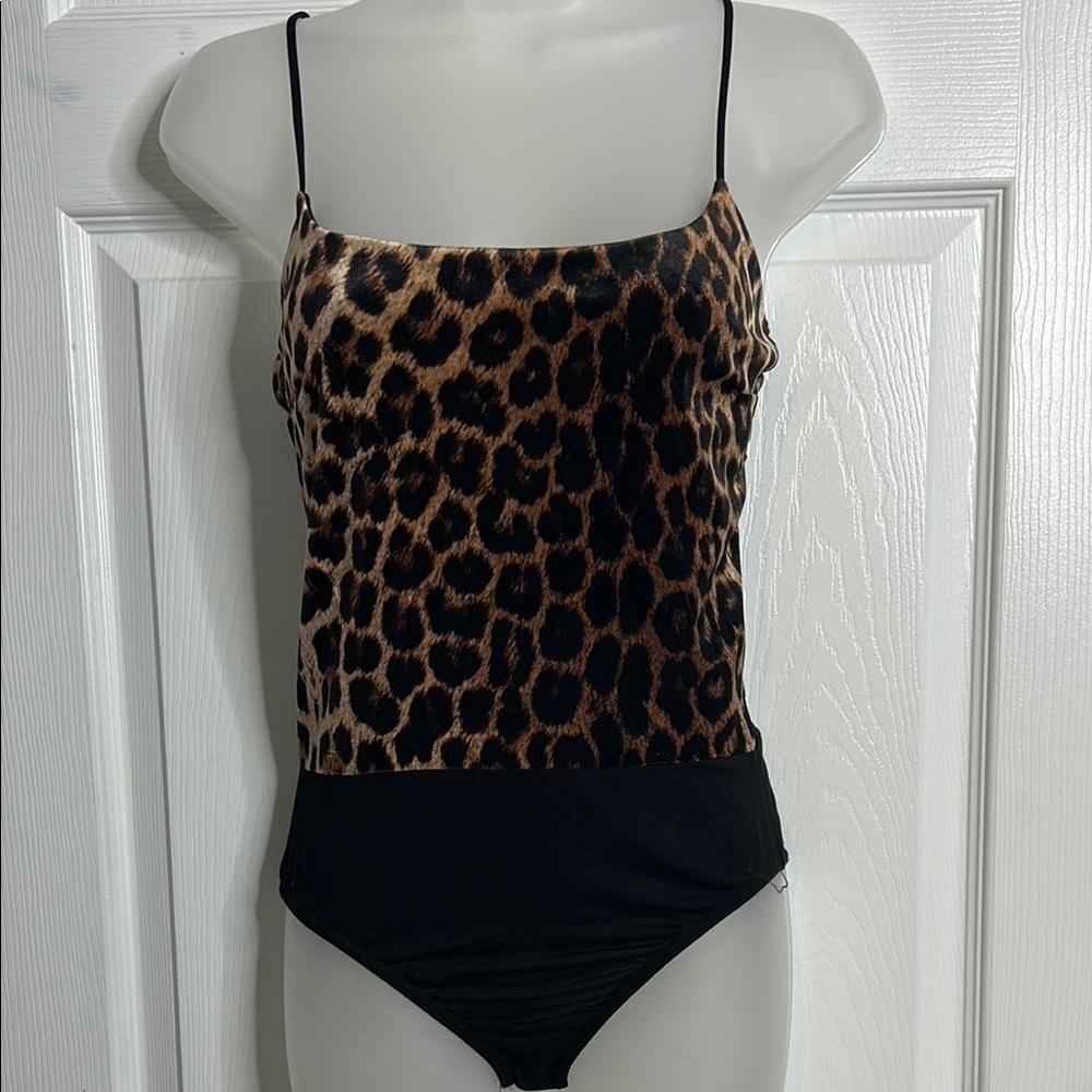 Nasty Gal Leopard Print One Piece Snap Closure 2